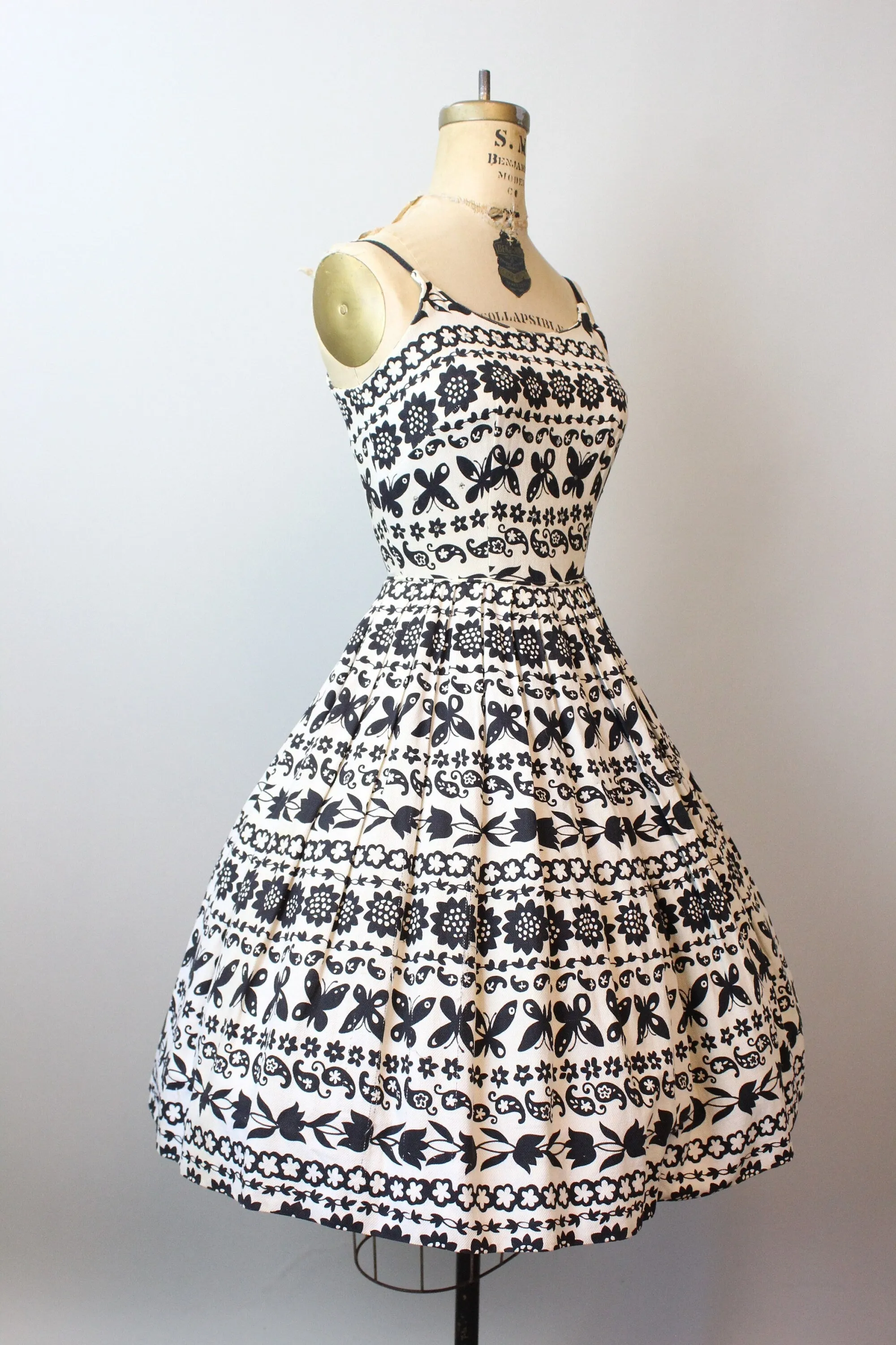 1950s cotton PIQUE BUTTERFLY print dress xs | new spring