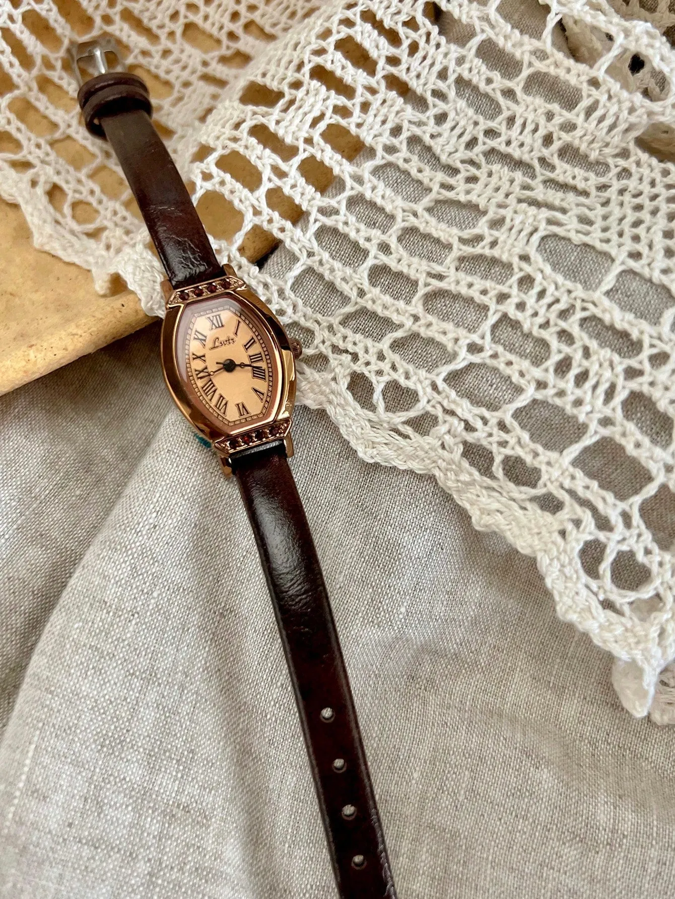 1pc Casual Coffee Brown Leather Strap Watch