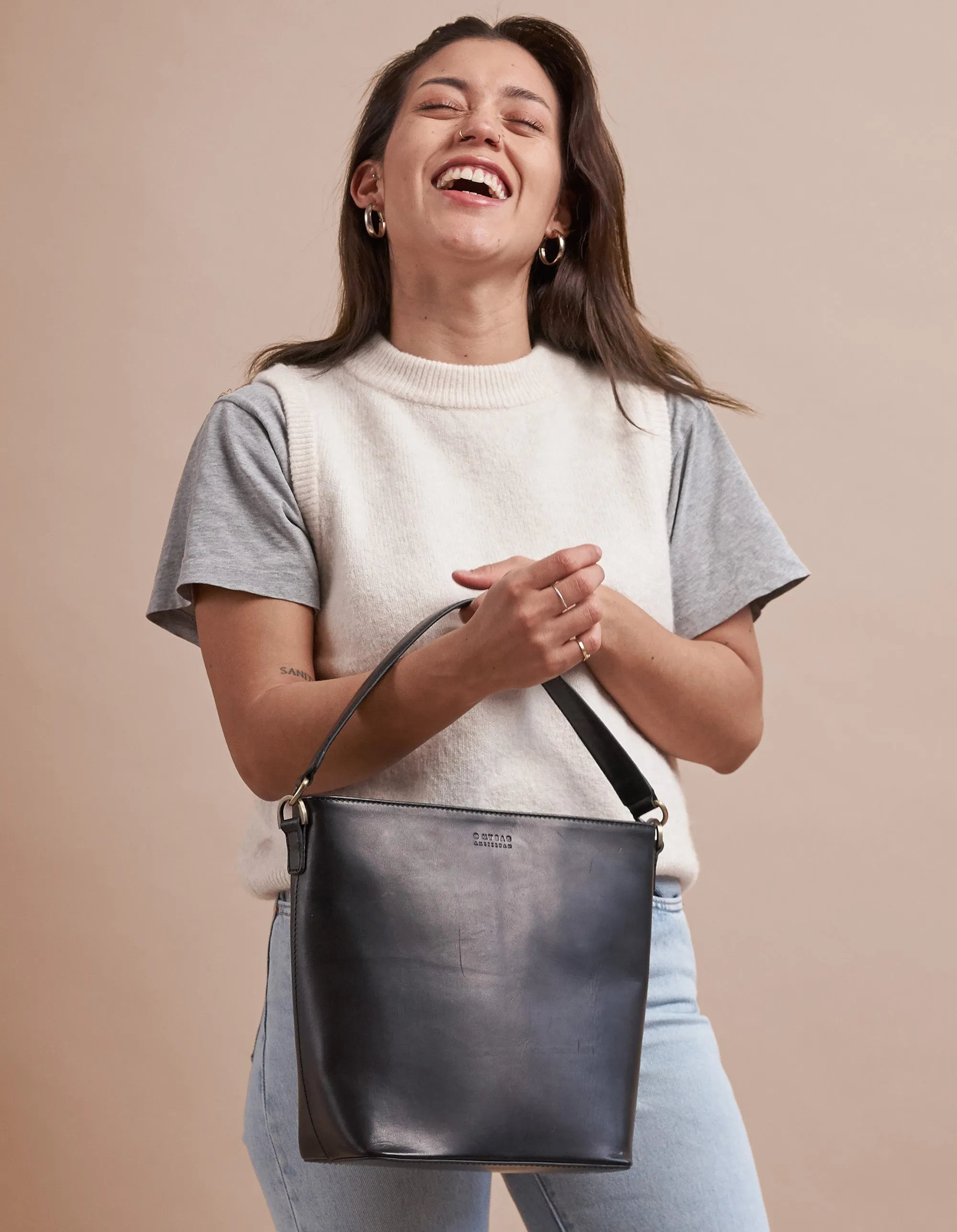 Bobbi Bucket Bag Maxi | Classic Leather