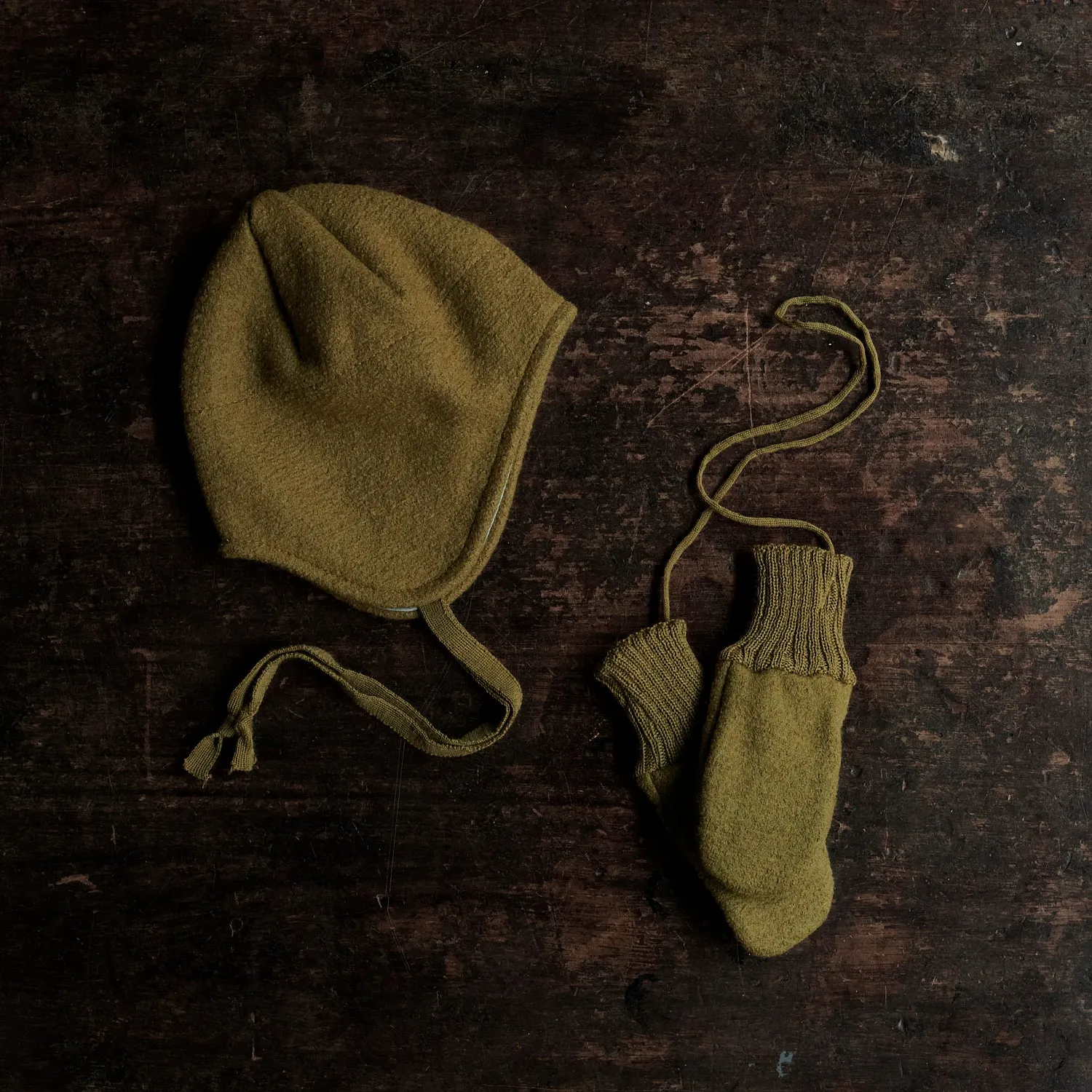 Boiled Merino Wool Mittens - Gold