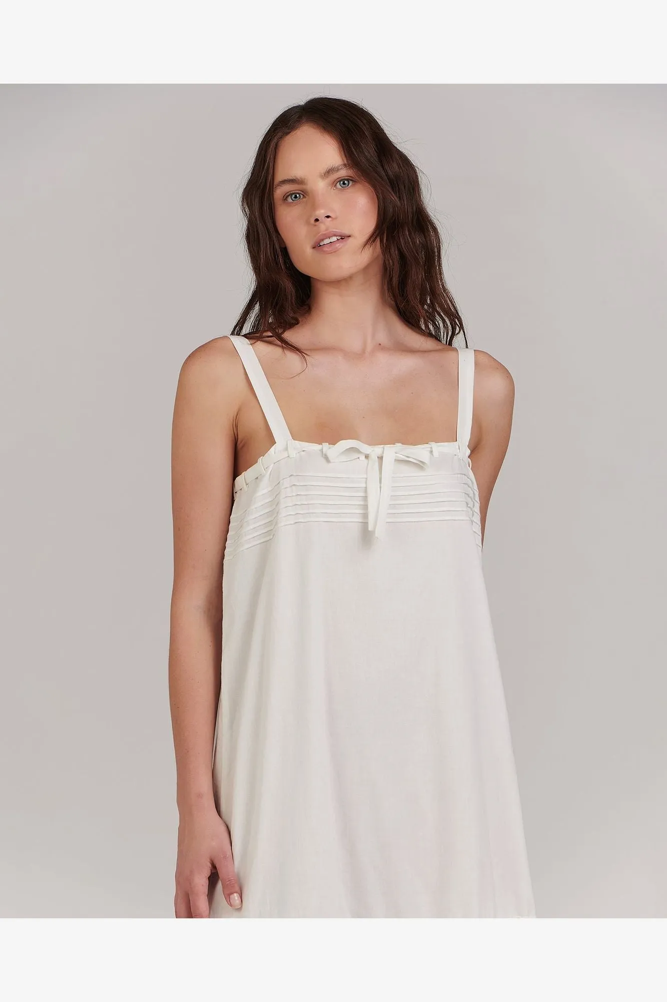 CHARLIE HOLIDAY POPPY MIDI DRESS - WHITE