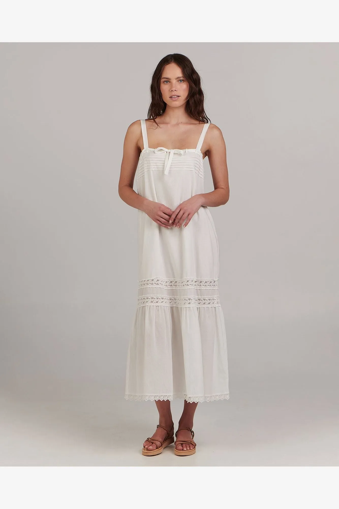 CHARLIE HOLIDAY POPPY MIDI DRESS - WHITE