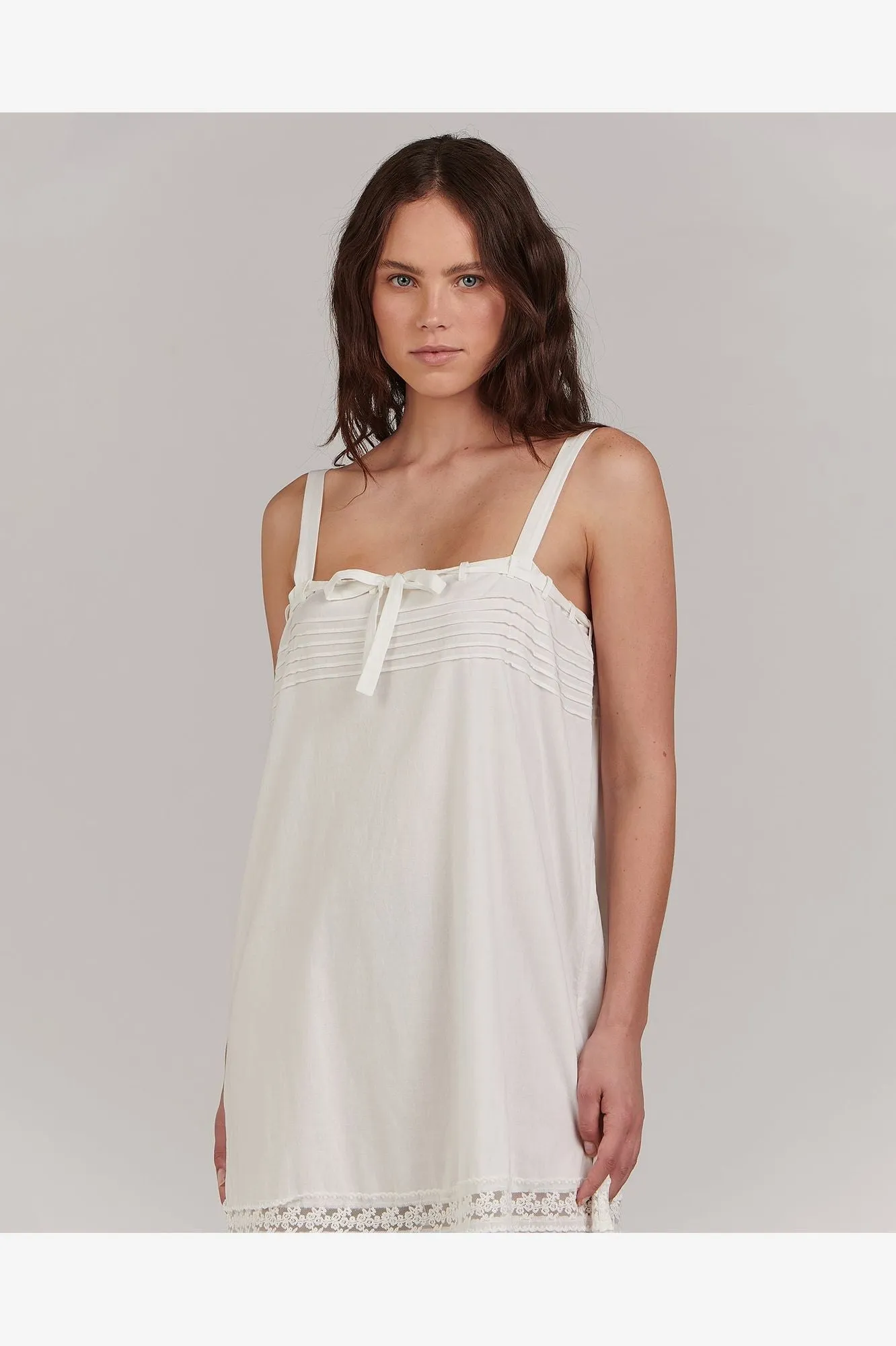 CHARLIE HOLIDAY POPPY MIDI DRESS - WHITE