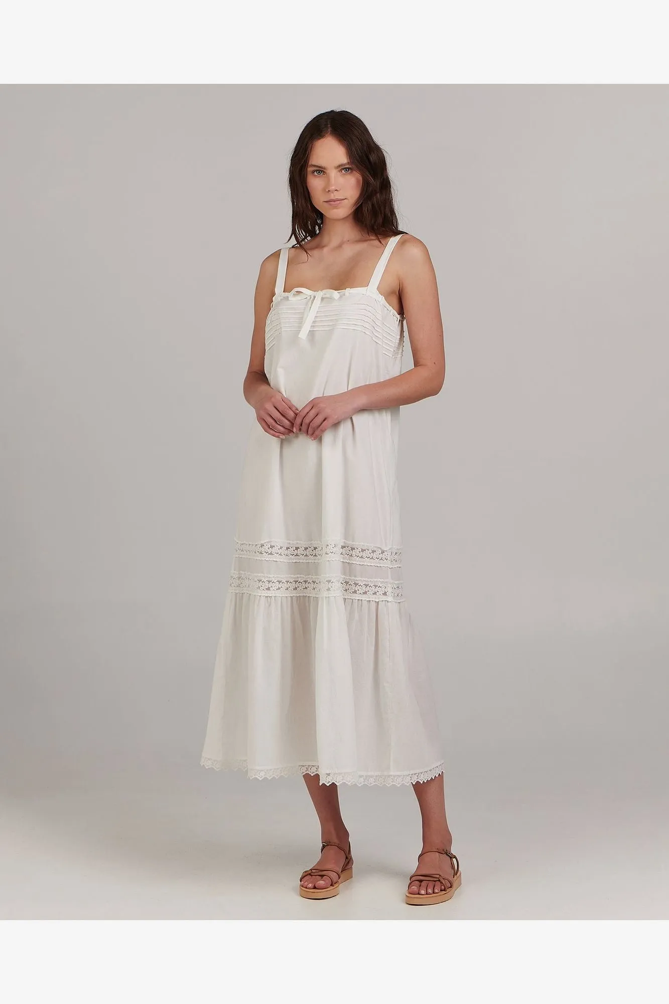 CHARLIE HOLIDAY POPPY MIDI DRESS - WHITE
