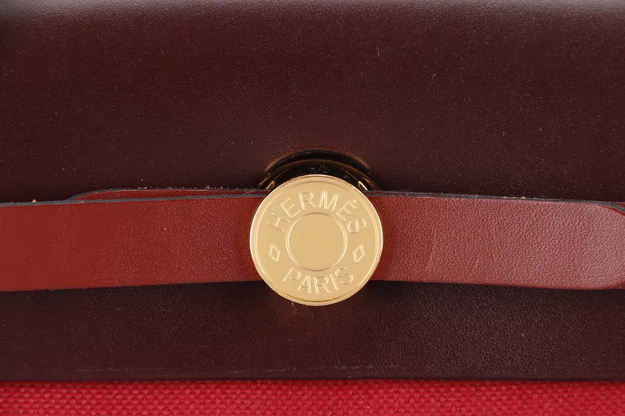 HERMES HERBAG 31 STAMP B (YEAR 2023) ROUGE CANVAS GOLD HARDWARE WITH DUST COVER AND BOX