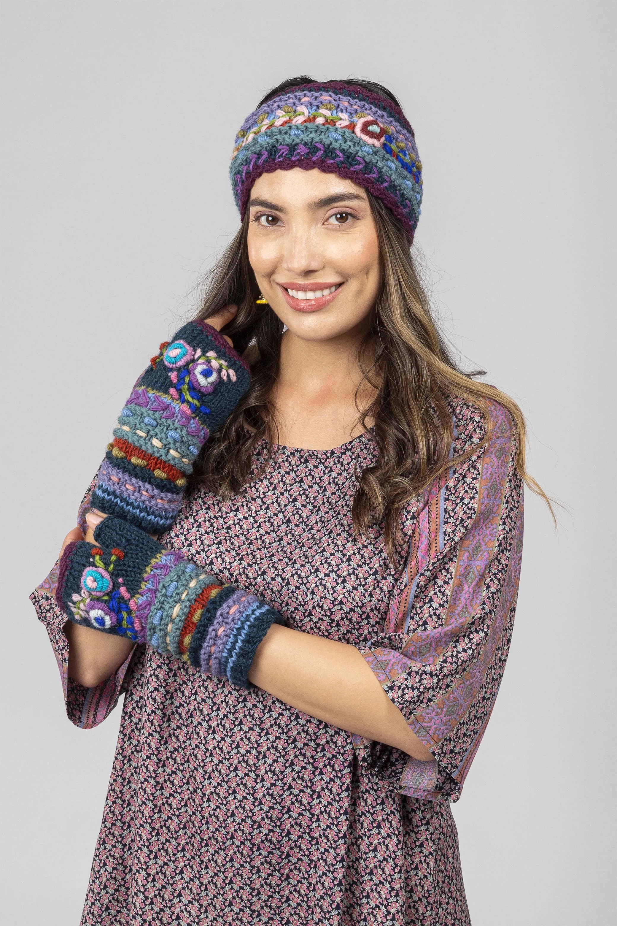 Lama Embroidery Headband.