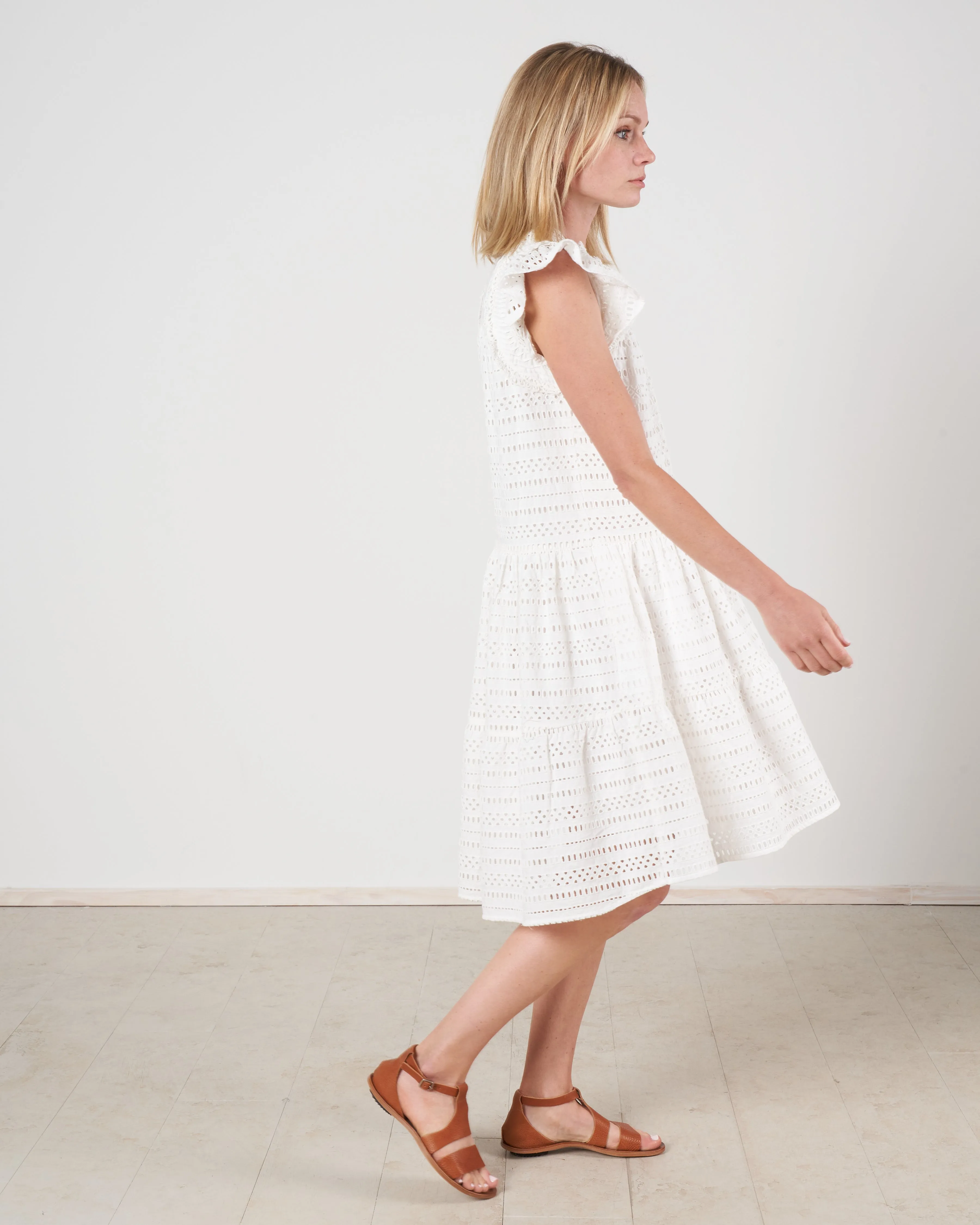 lina eyelet s/slv tiered tunic- cream cream