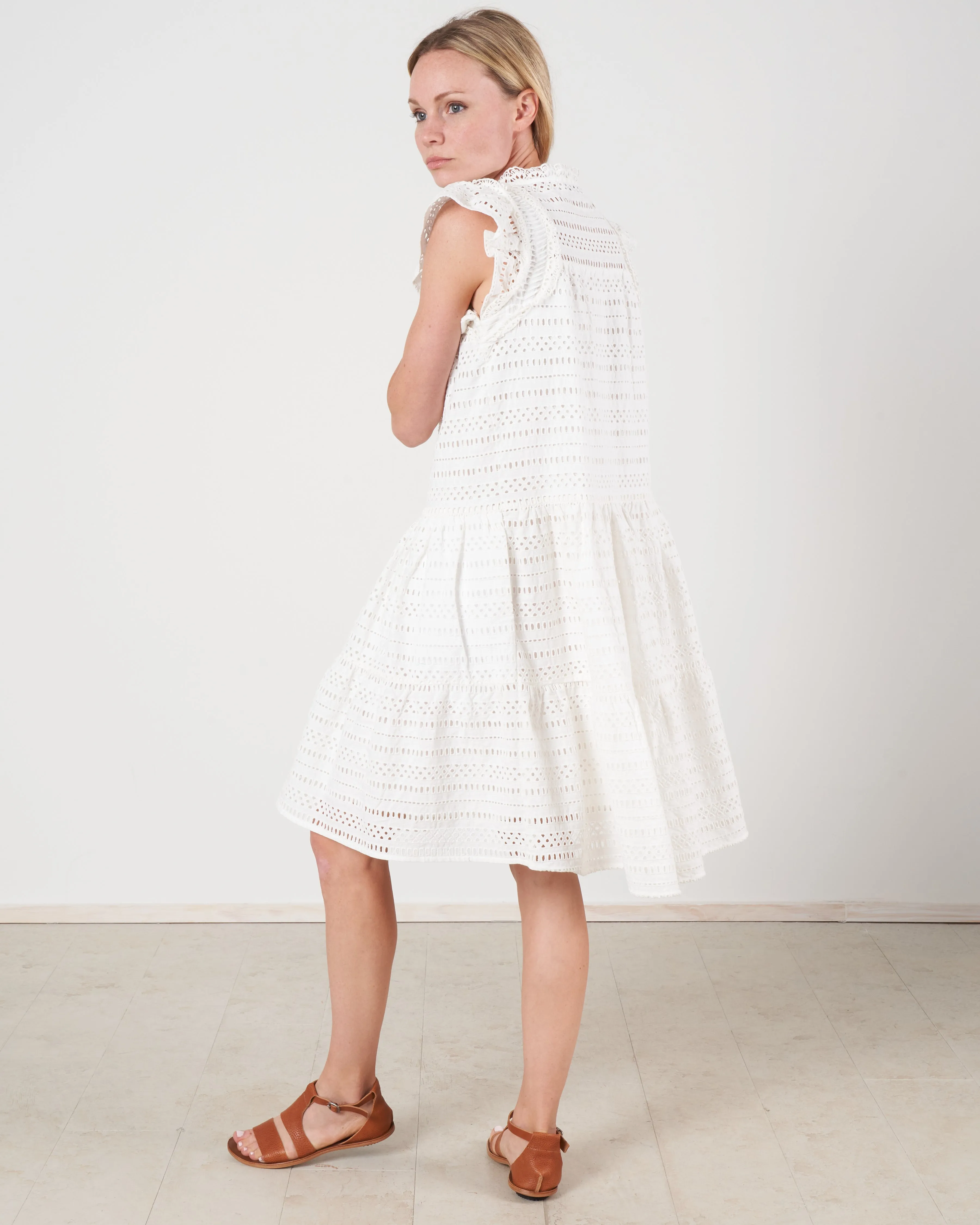lina eyelet s/slv tiered tunic- cream cream