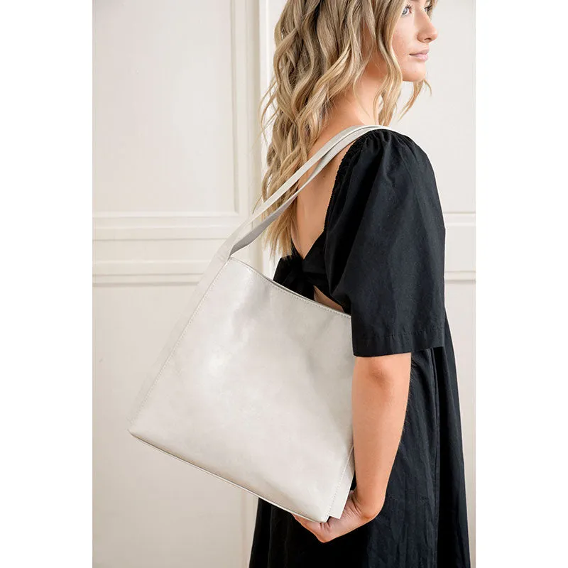 Lollie Medium Tote Bag in Powder