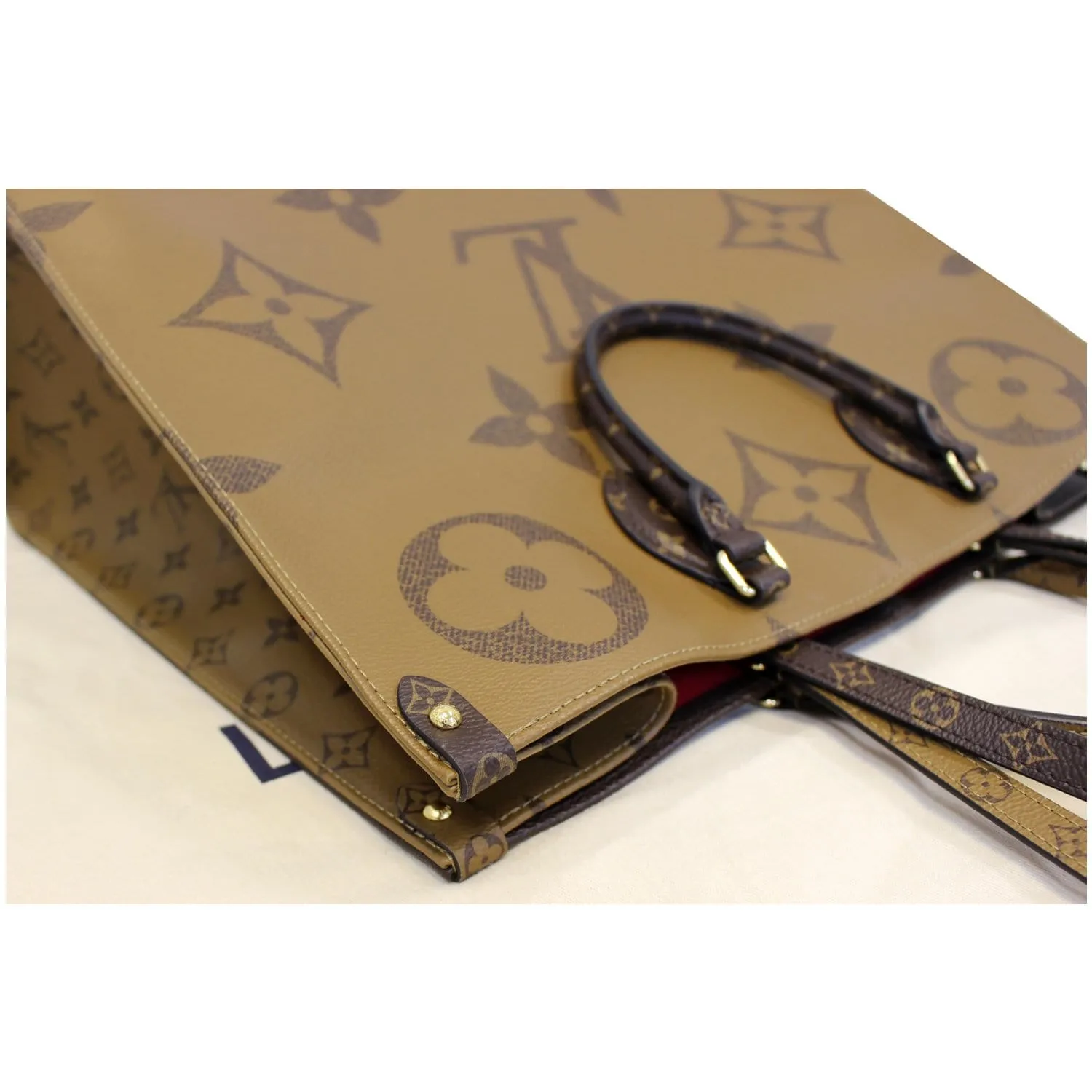 LOUIS VUITTON Onthego Reverse Monogram Giant Canvas Shoulder Bag Brown