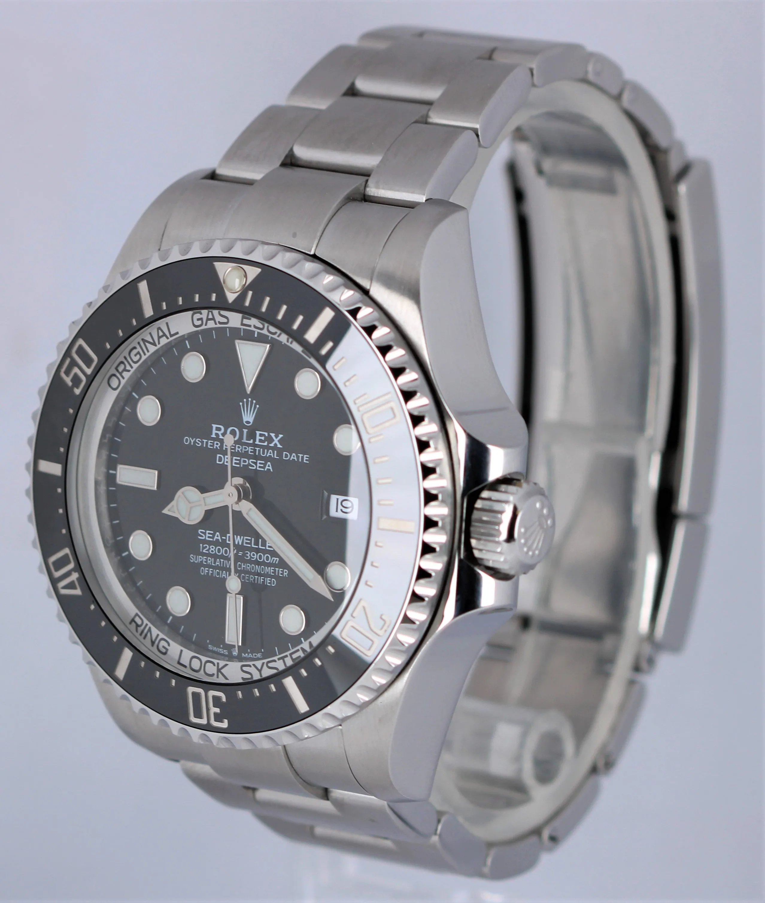 MINT Rolex Sea-Dweller Deepsea 126660 Black 44mm Dive Stainless Steel Watch