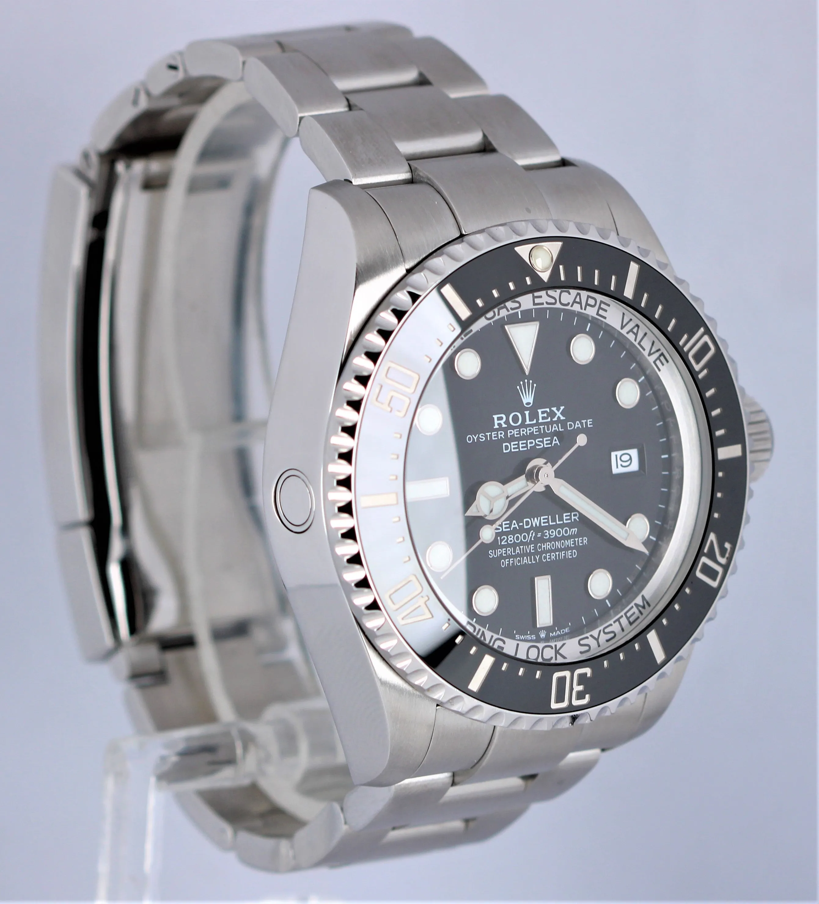 MINT Rolex Sea-Dweller Deepsea 126660 Black 44mm Dive Stainless Steel Watch