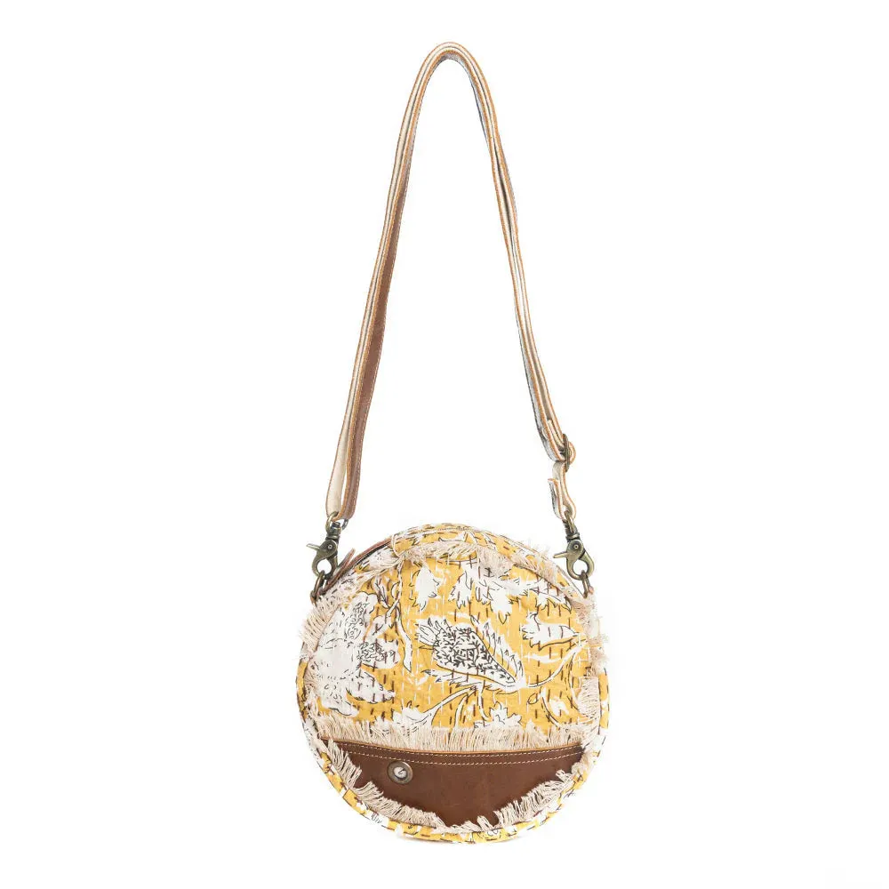 MYRA Golden Prairie Leaf Round Bag