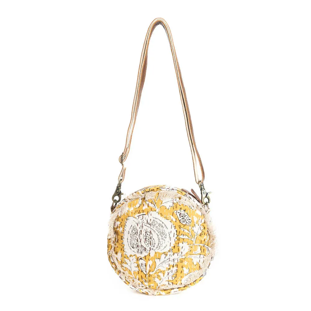MYRA Golden Prairie Leaf Round Bag