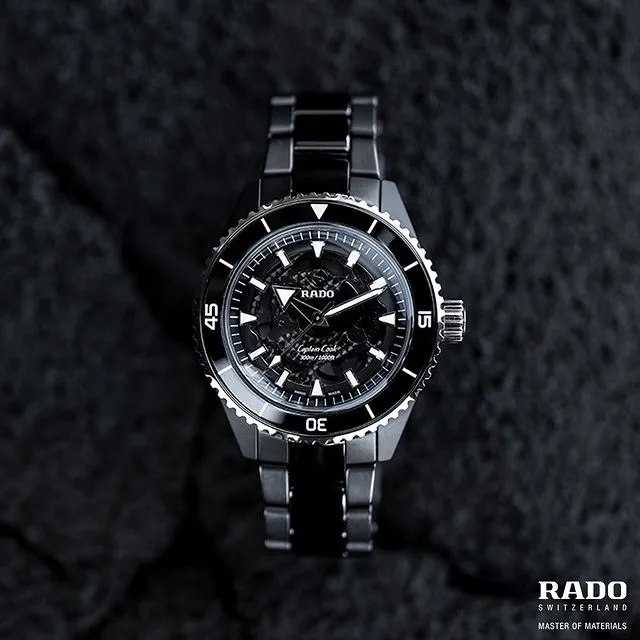 RADO Captain Cook High-Tech Ceramic 43mm Black Ceramic Strap Men's Watch R32127152