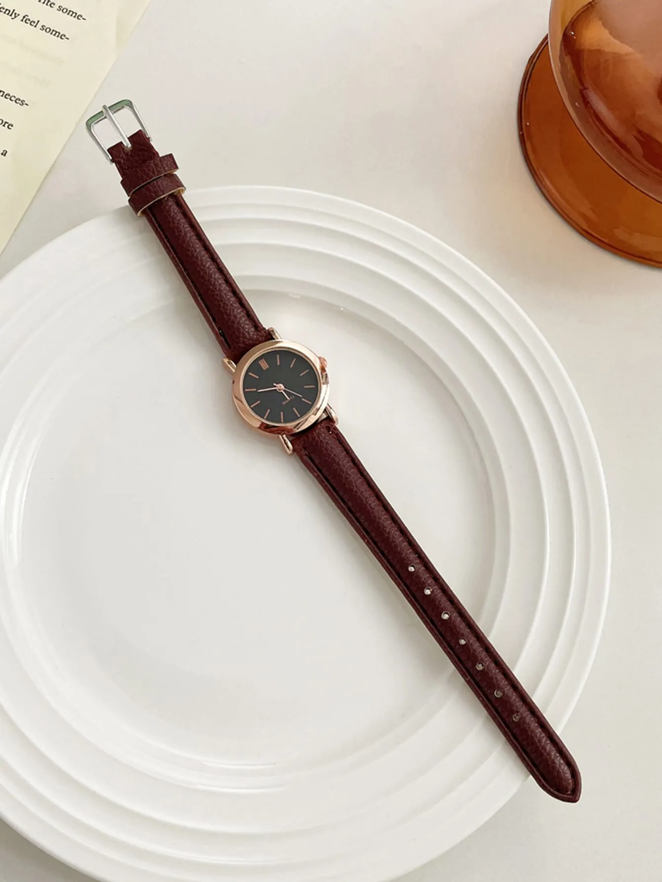 Round Pointer Quartz Watch - Brown