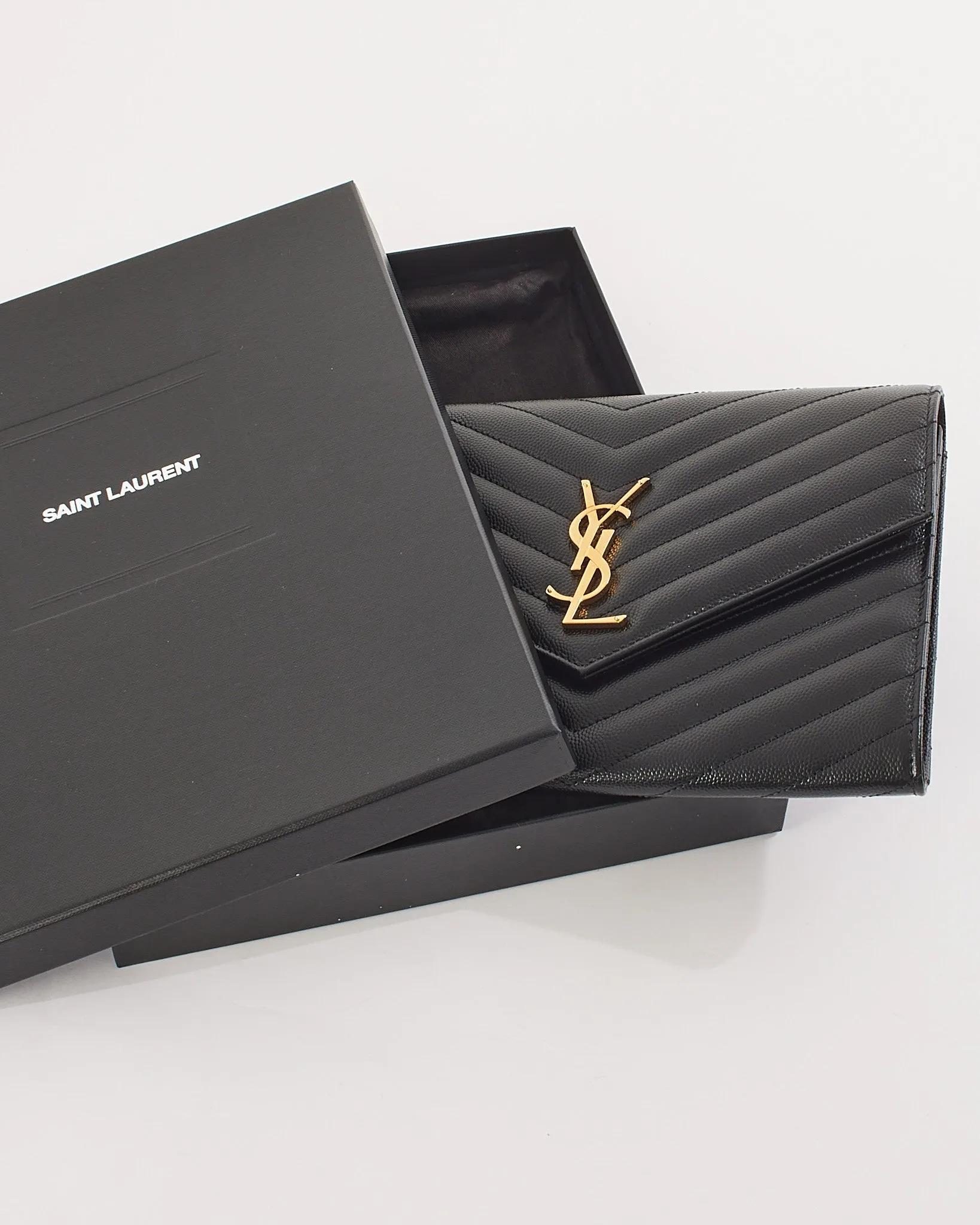 Saint Laurent Black Quilted Grain De Poudre Leather Cassandre Matalassé Wristlet Pouch
