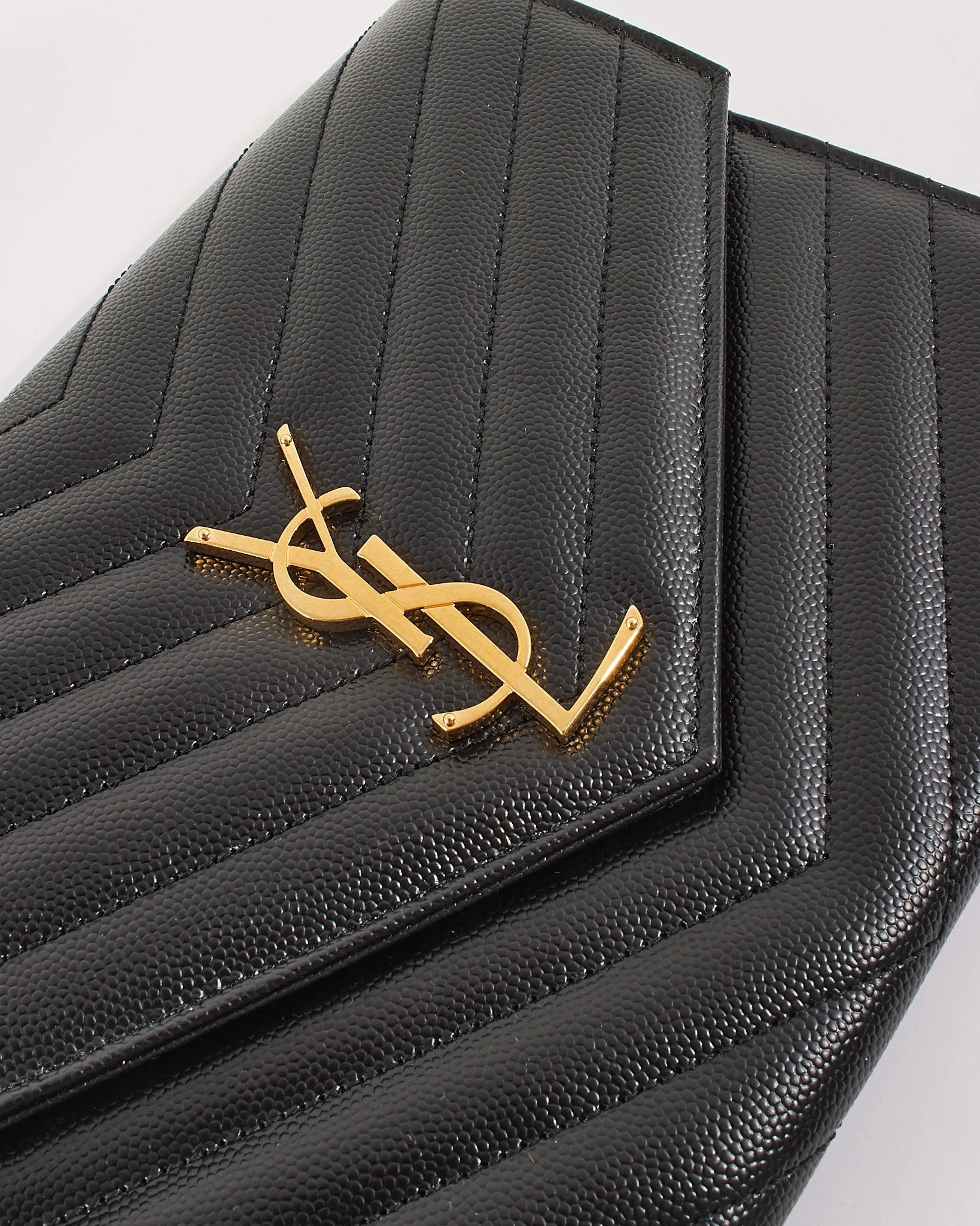 Saint Laurent Black Quilted Grain De Poudre Leather Cassandre Matalassé Wristlet Pouch